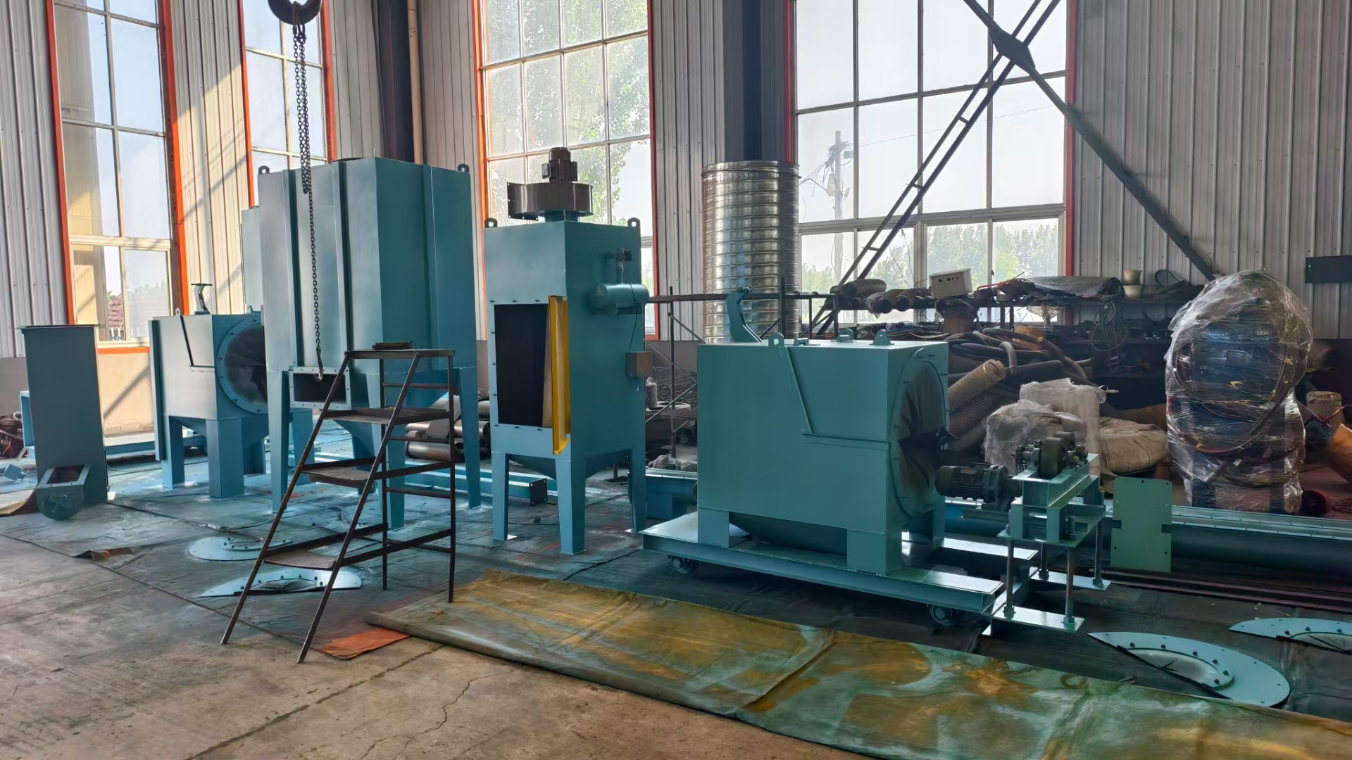 鋼管拋丸除銹機(jī)工作視頻_鋼管防腐拋丸除銹機(jī)_防腐鋼管除銹拋丸機(jī)視頻